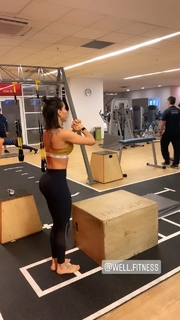 Thaís Bianca feet photo thumbnail