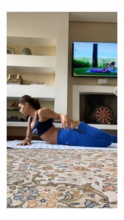 Thaís Bianca feet photo thumbnail