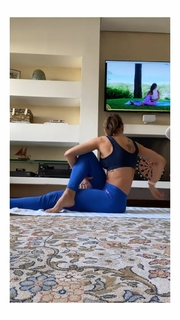 Thaís Bianca feet photo thumbnail