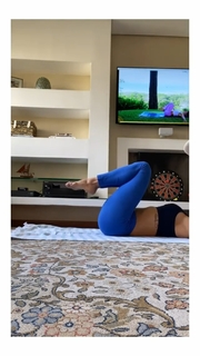 Thaís Bianca feet photo thumbnail