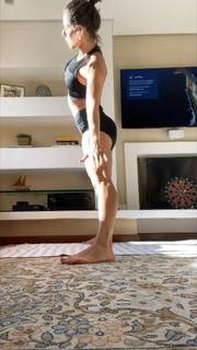 Thaís Bianca feet photo thumbnail