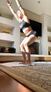 Thaís Bianca feet photo thumbnail