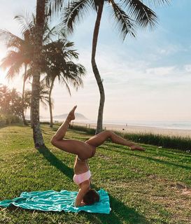 Thaís Bianca feet photo thumbnail