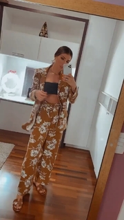 Thaís Bianca feet photo thumbnail