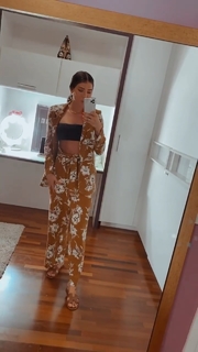 Thaís Bianca feet photo thumbnail