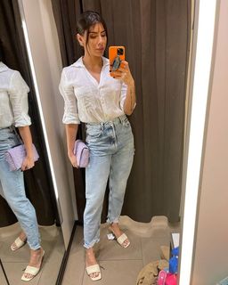 Thaís Bianca feet photo thumbnail