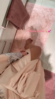 Thaís Bianca feet photo thumbnail