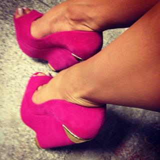 Thaís Bianca feet photo thumbnail