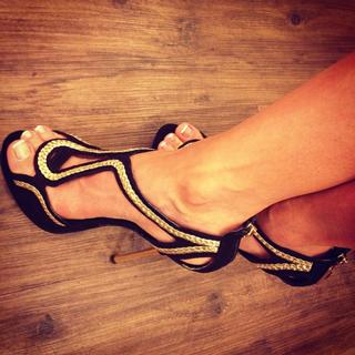 Thaís Bianca feet photo thumbnail