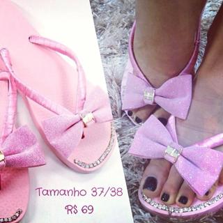 Thaís Bianca feet photo thumbnail