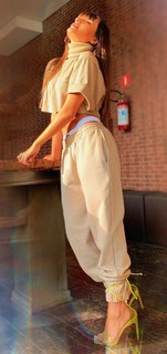 Thaís Braz feet photo 7