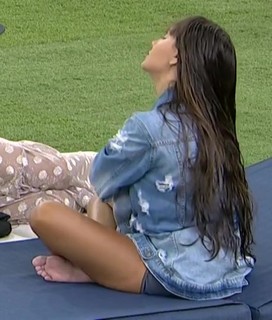 Thaís Braz feet photo 11