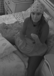 Thaís Braz feet photo 15