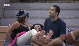 Thaís Braz feet photo 12