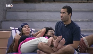 Thaís Braz feet photo 10
