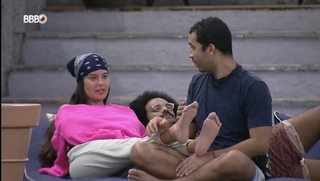 Thaís Braz feet photo 7