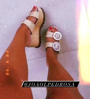 Thaís Braz feet photo 8