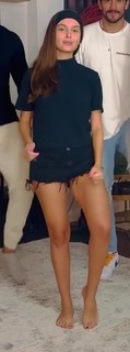 Thaís Braz feet photo 9