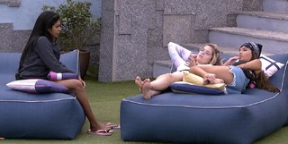 Thaís Braz feet photo 18