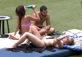 Thaís Braz feet photo 13