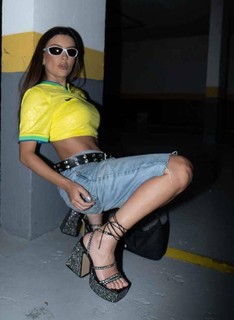 Thaís Braz feet photo 11