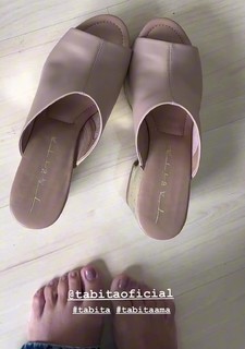 Thaís Braz feet photo 8