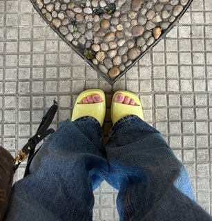 Thaís Braz feet photo 14