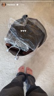 Thaís Braz feet photo 4