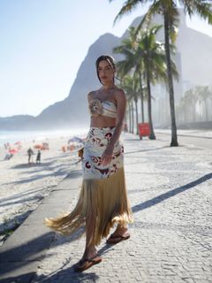 Thaís Braz feet photo 3