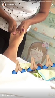 Thaís Fersoza feet photo 3