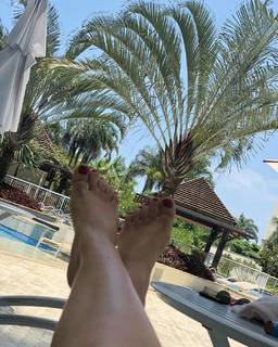 Thaís Fersoza feet photo 14