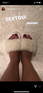 Thaís Fersoza feet photo 12