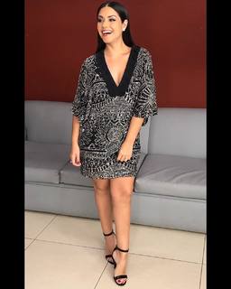 Thaís Fersoza feet photo 18