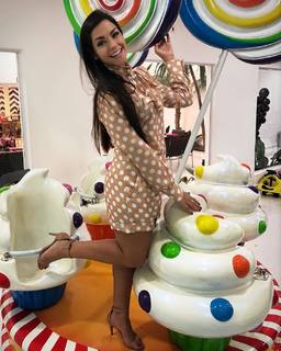 Thaís Fersoza feet photo 8