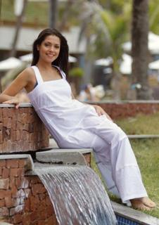 Thaís Fersoza feet photo 16