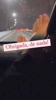 Thaís Fersoza feet photo 15