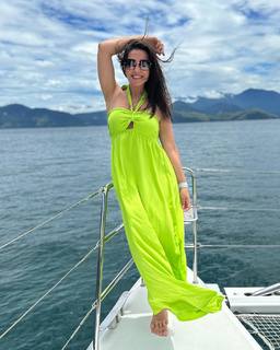Thaís Fersoza feet photo 2