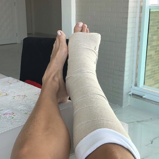 Thaísa Menezes feet photo 17
