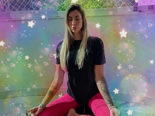 Thaísa Menezes feet photo 18