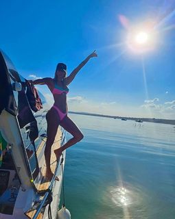 Thaísa Menezes feet photo 18
