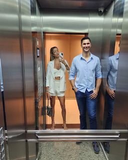 Thaísa Menezes feet photo 4