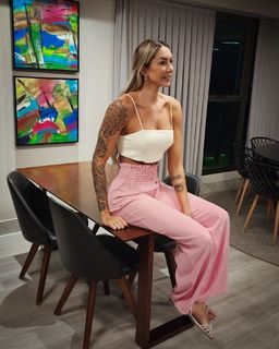 Thaísa Menezes feet photo 20