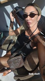 Thaísa Menezes feet photo 15