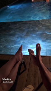 Thaísa Menezes feet photo 5