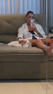 Thaísa Menezes feet photo 2