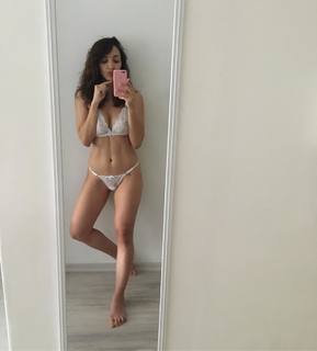 Thelma Fardín feet photo 7