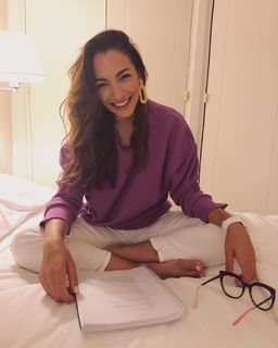Thelma Fardín feet photo 14