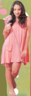 Thelma Fardín feet photo 3