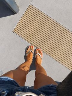 Theodora Katsikogianni feet photo 2