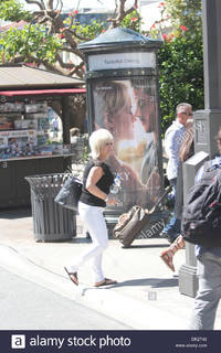 Theresa Caputo feet photo 15